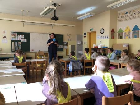 Biblipedagoske ure v OS, marec 2025, foto Urska Kralj (1)